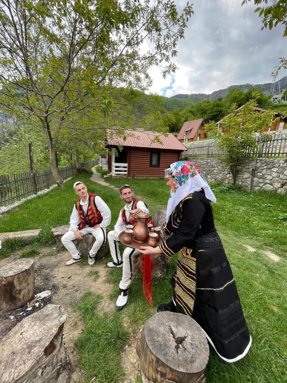 Farm stay Thethi Paradise & Restaurant