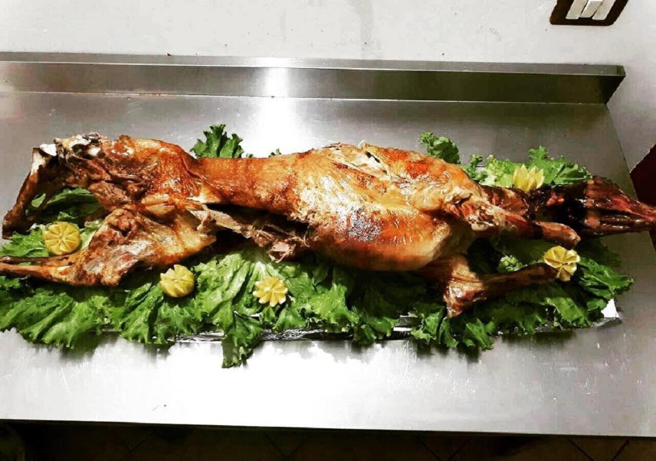 Alloggio per agriturismo Thethi Paradise & Restaurant *